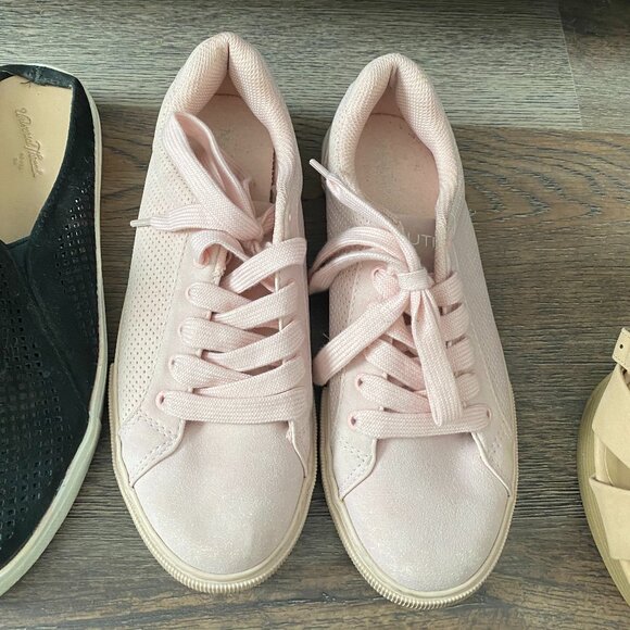 Nautica, Forever 21, Diva & More Ladies Shoes & Sneakers PreOwned Size 7 & 7 1/2 - Picture 7 of 9